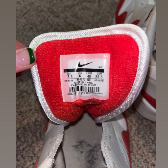 Red Nike Air Max - Picture 4 of 5